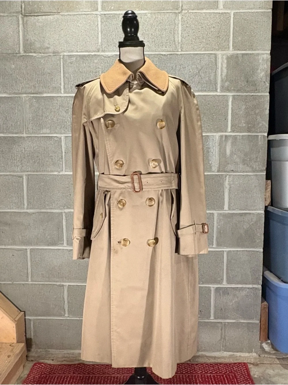 Burberry trench coat - Picture 2 of 15